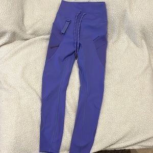 Lululemon cargo hiking tights